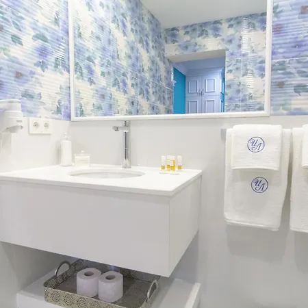 Lambrina Boutique Апартаменты